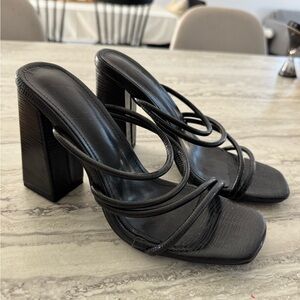 Chic Black Strappy Women's Heels